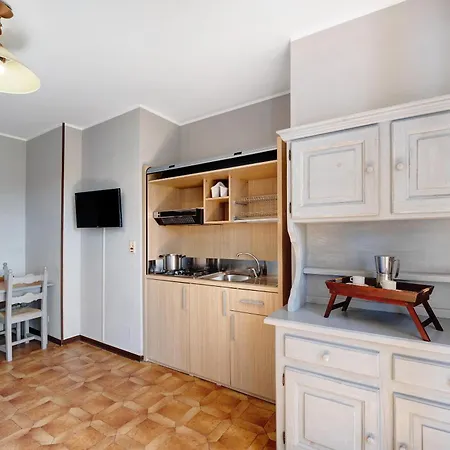 E6-2 Bilocale Borgo Della Rovere * 圣巴特罗摩艾美尔