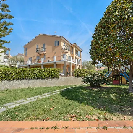 بيت للعطل E6-2 Bilocale Borgo Della Rovere